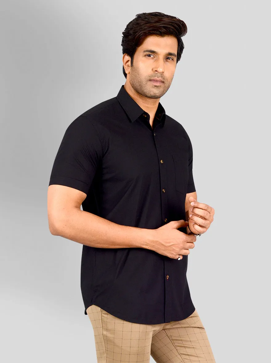 Black Solid Tailored Fit Casual Shirt | JadeBlue